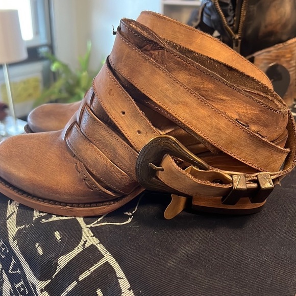 RARE Freebirds! 🍀 LUCKY 🍀 Only pair you’ll see on here like this!! BRAND NEW - Picture 10 of 11